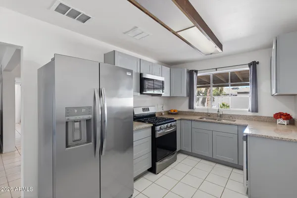 $299,900 | 4414 West Weldon Avenue, Phoenix, AZ 85031