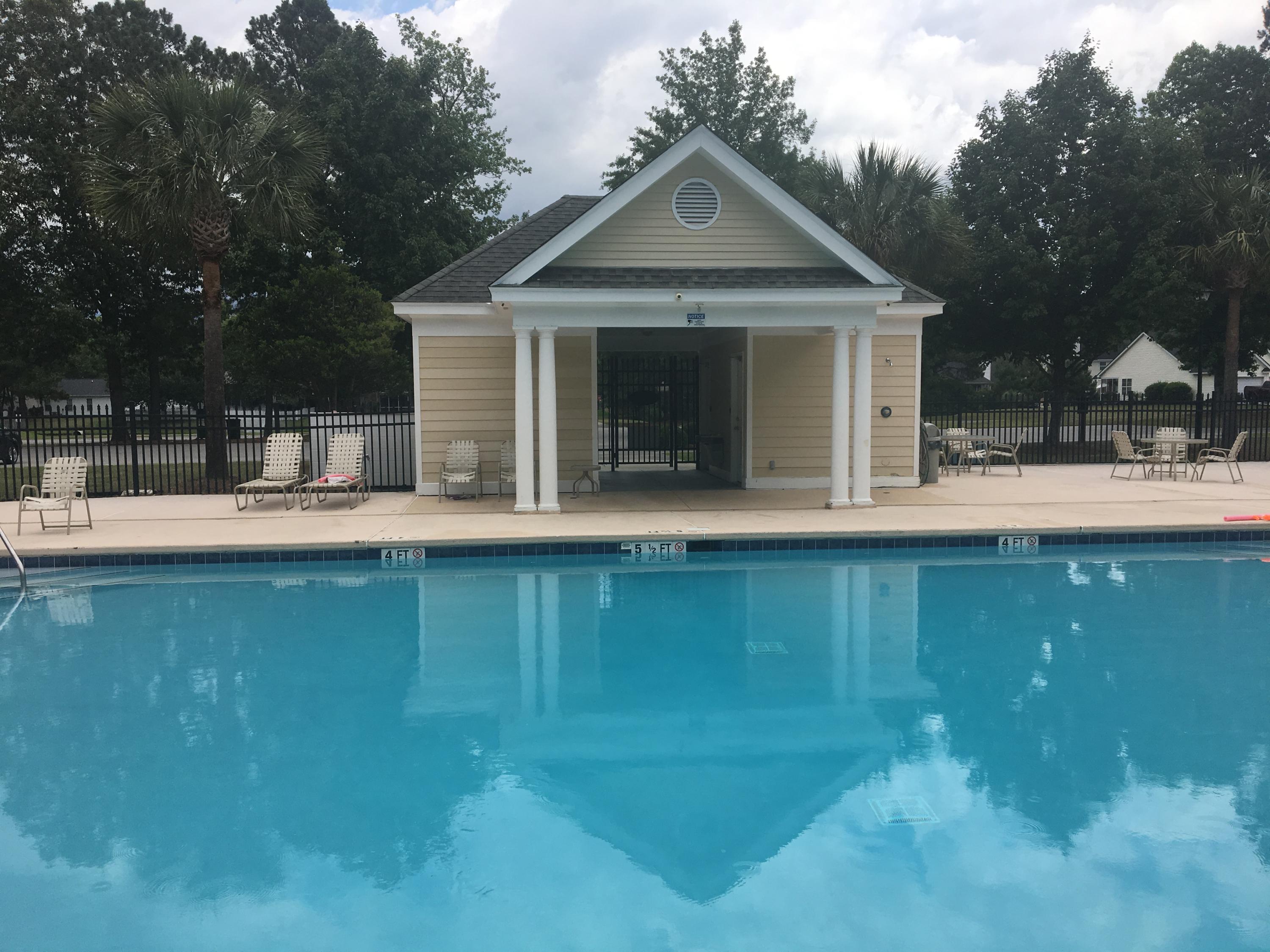 533 Pritchards Point Drive Mount Pleasant, SC 29464 - Photo 35 of 40 pool 1