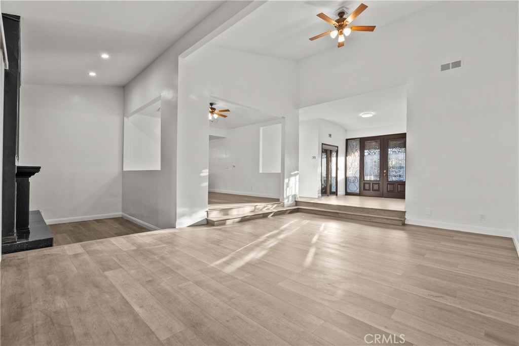 9724 Bothwell Road Northridge, CA 91324 - Photo 12 of 64