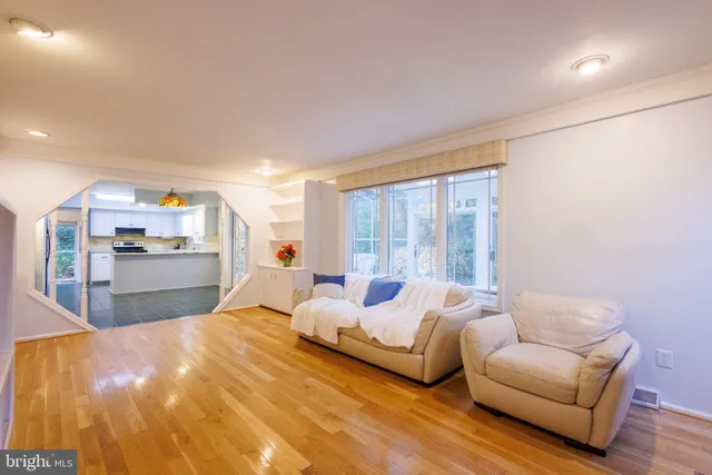 $795,000 | 1536 Fulton Drive, Ambler, PA 19002