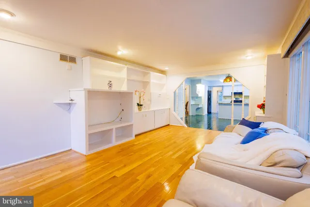 $795,000 | 1536 Fulton Drive, Ambler, PA 19002