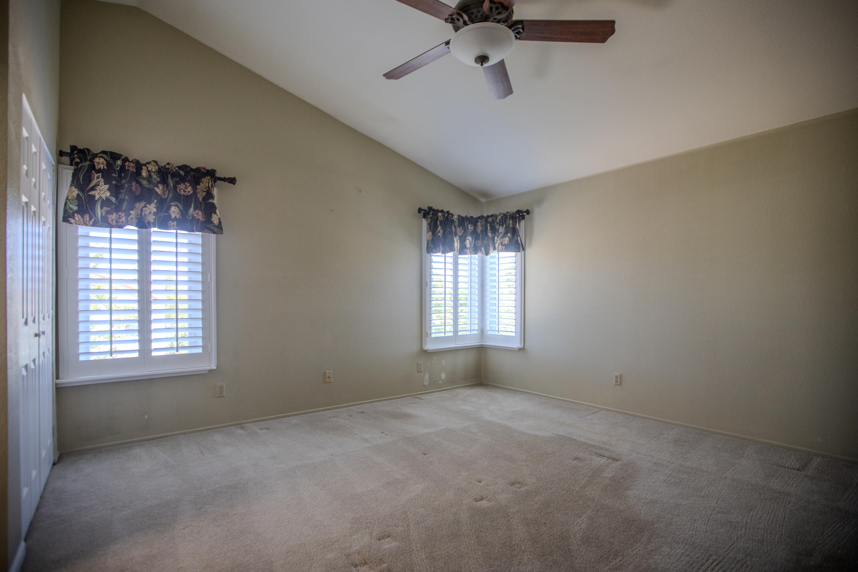 36852 Vía Del Rio Palmdale, CA 93550 - Photo 30 of 34 a view of an empty room with a window