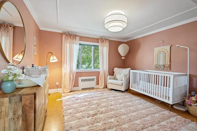 $1,399,000 | 116 Sperry Boulevard, New Hyde Park, NY 11040