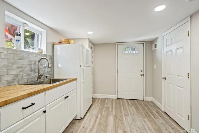 $1,399,000 | 116 Sperry Boulevard, New Hyde Park, NY 11040