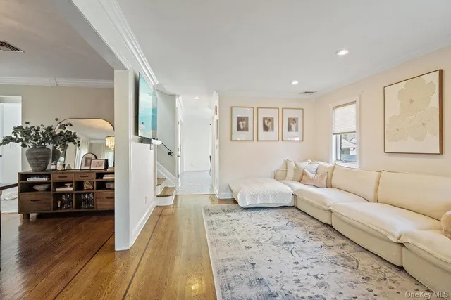 $1,399,000 | 116 Sperry Boulevard, New Hyde Park, NY 11040