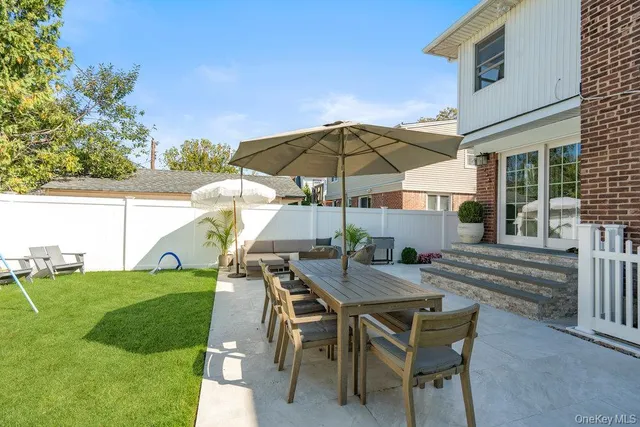 $1,399,000 | 116 Sperry Boulevard, New Hyde Park, NY 11040