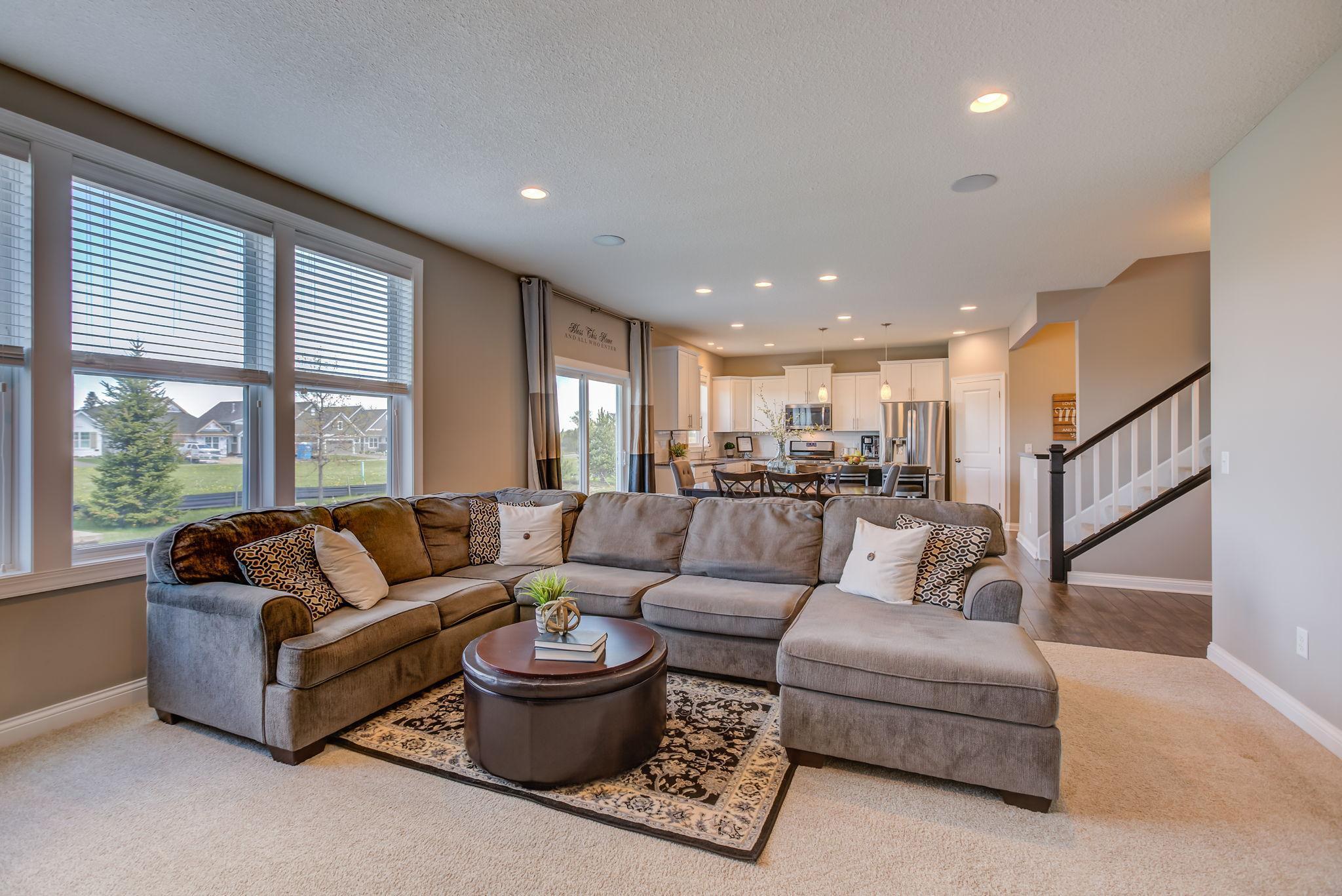 9340 Compass Pointe Road Woodbury, MN 55129 - Photo 9 of 32
