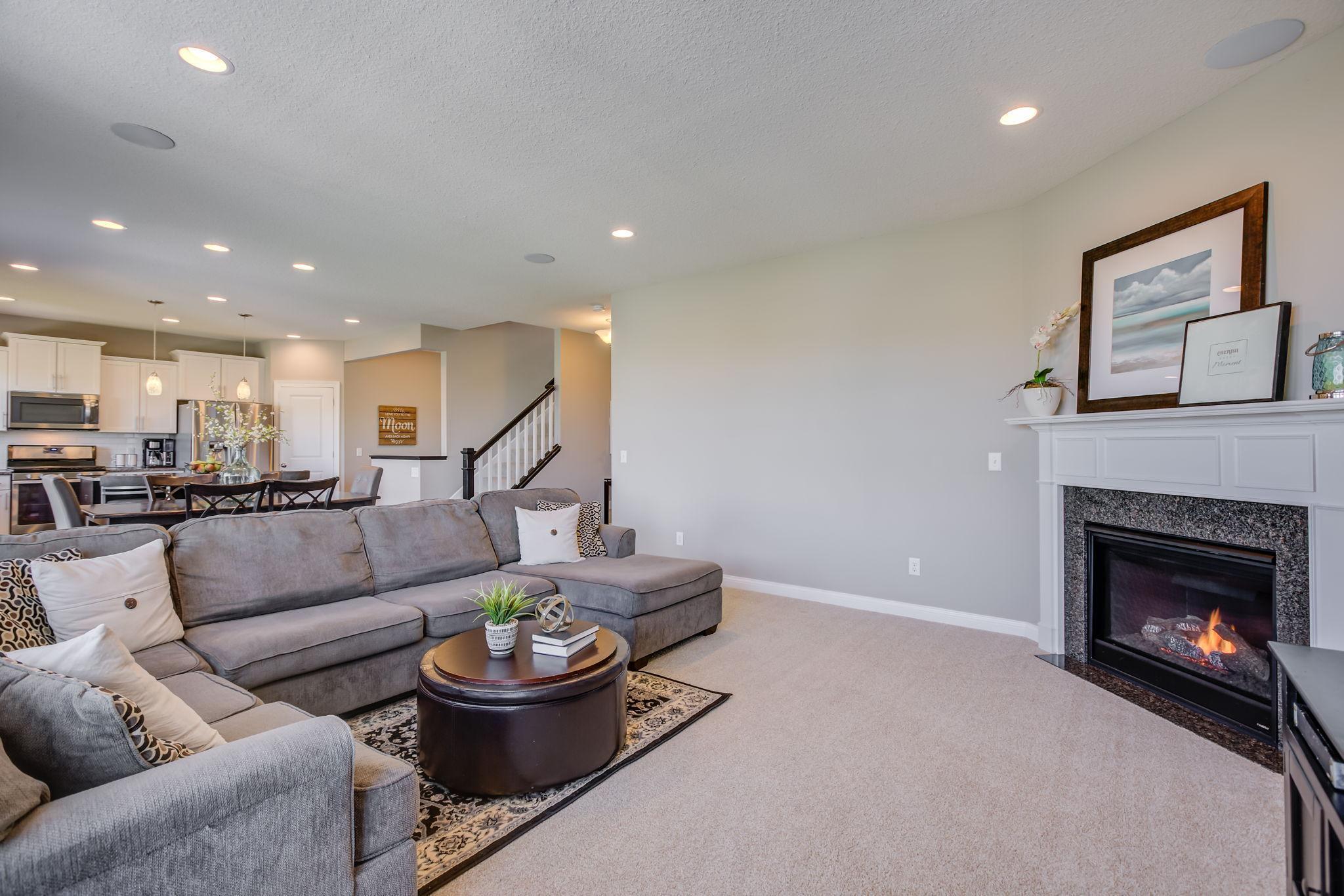 9340 Compass Pointe Road Woodbury, MN 55129 - Photo 10 of 32