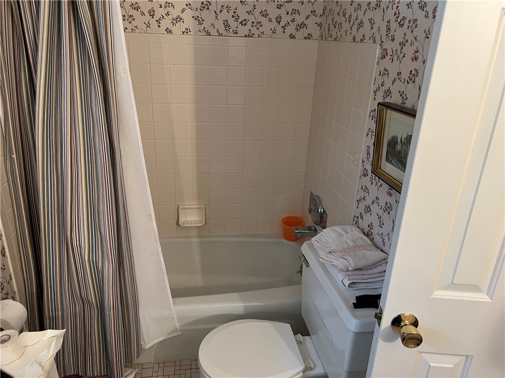 18 Southcross Trail Perinton, NY 14450 - Photo 17 of 31