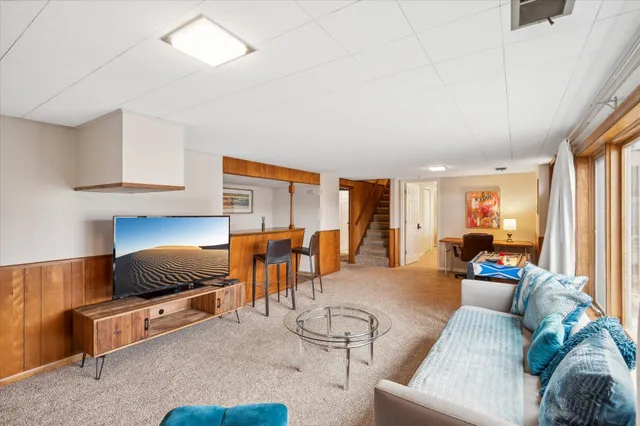 $4,300 | 8213 Quinn Road, Bloomington, MN 55437