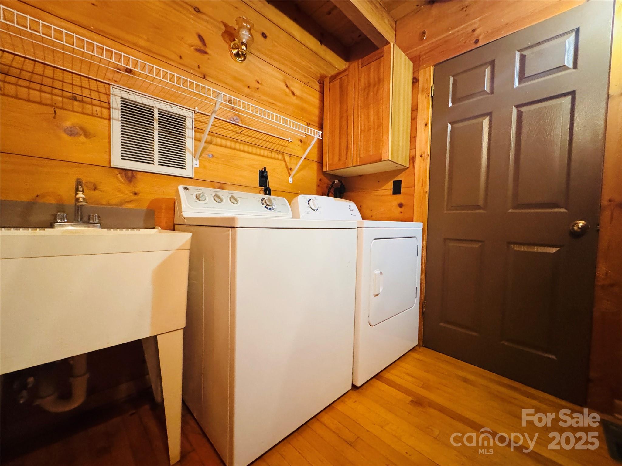 565 Barber Road Gold Hill, NC 28071 - Photo 37 of 42 a utility room with dryer and washer