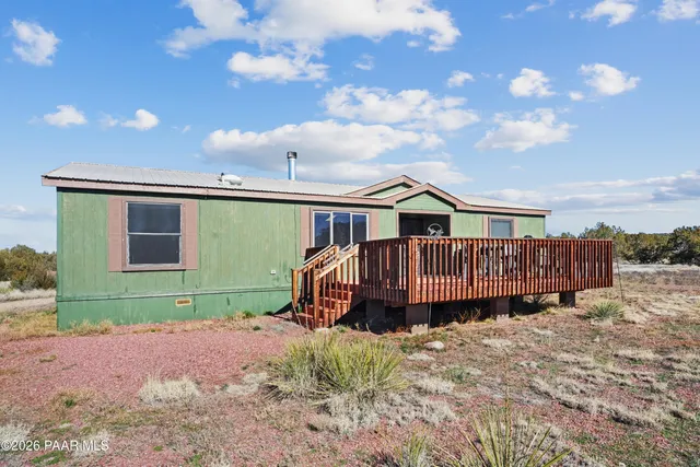 $275,000 | 38236 West Howling Coyote Road, Seligman, AZ 86337
