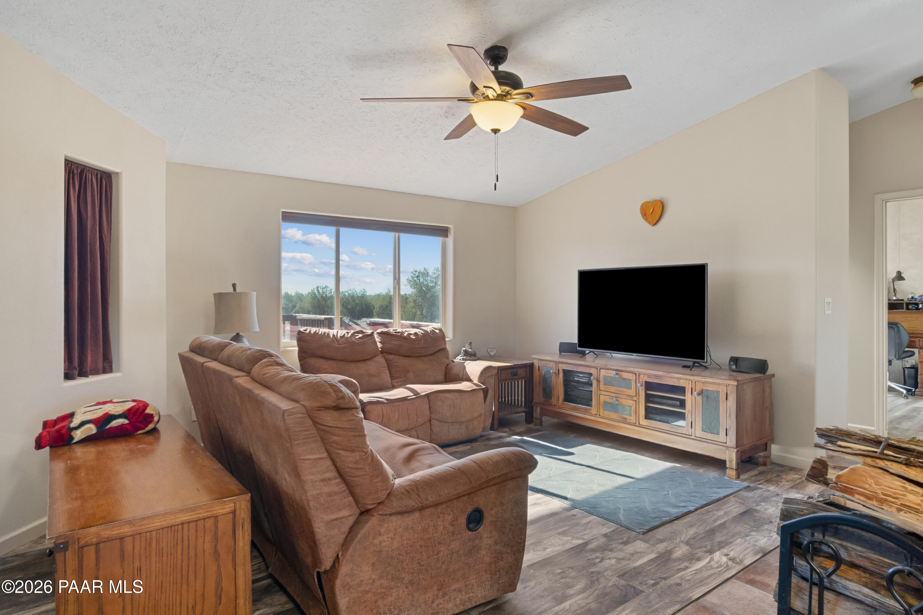 38236 West Howling Coyote Road Seligman, AZ 86337 - Photo 14 of 64 NK208514