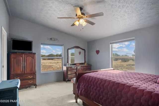 $275,000 | 38236 West Howling Coyote Road, Seligman, AZ 86337