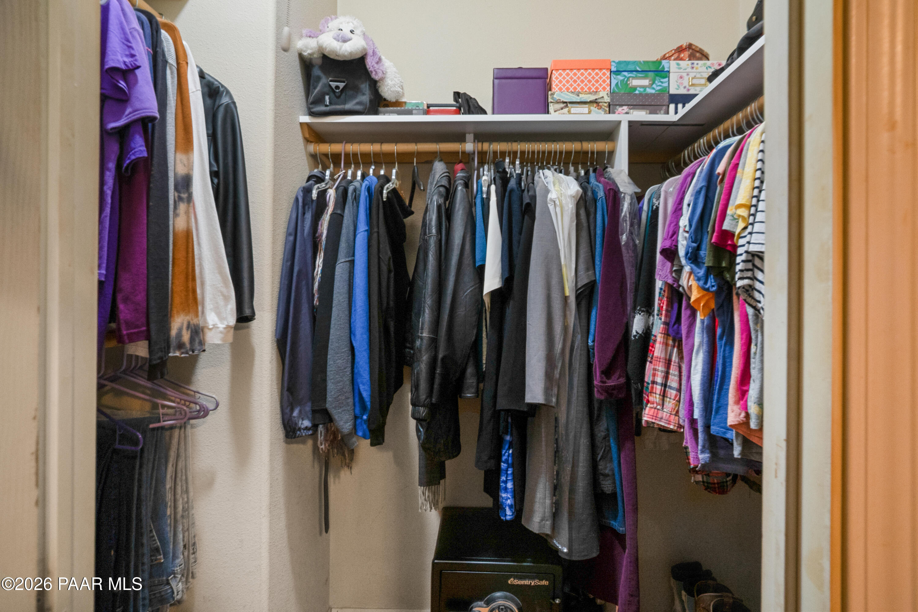 38236 West Howling Coyote Road Seligman, AZ 86337 - Photo 21 of 64 NK208619