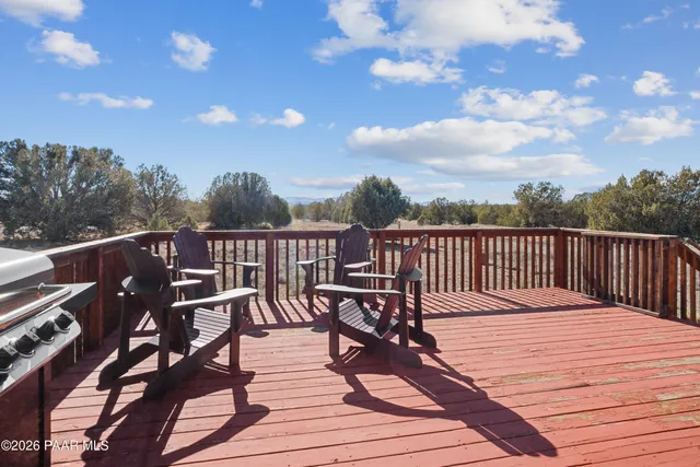 $275,000 | 38236 West Howling Coyote Road, Seligman, AZ 86337