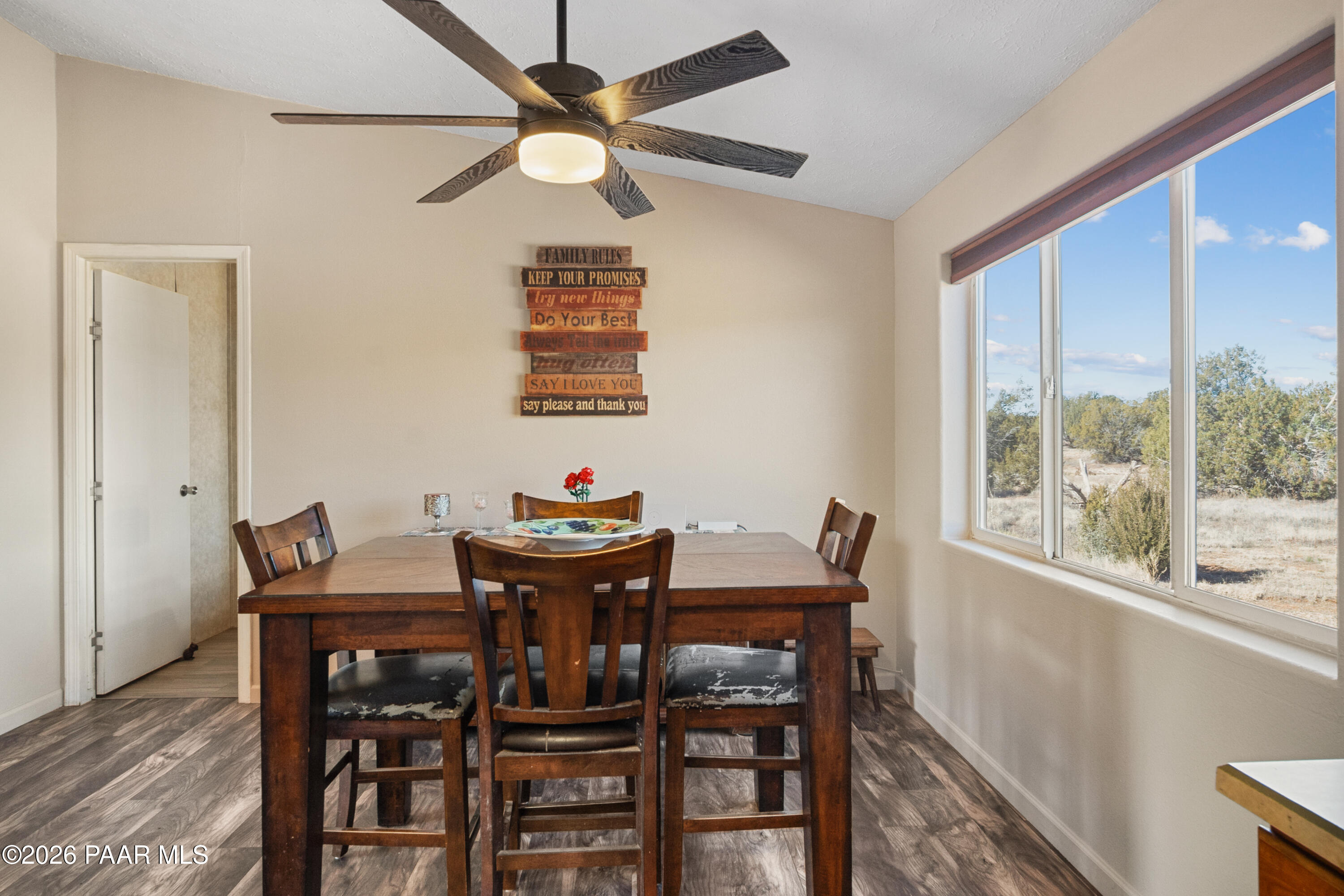 38236 West Howling Coyote Road Seligman, AZ 86337 - Photo 10 of 64 NK208502