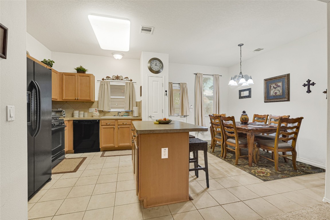 23823 Township Elm Street Spring, TX 77373 - Photo 7 of 25