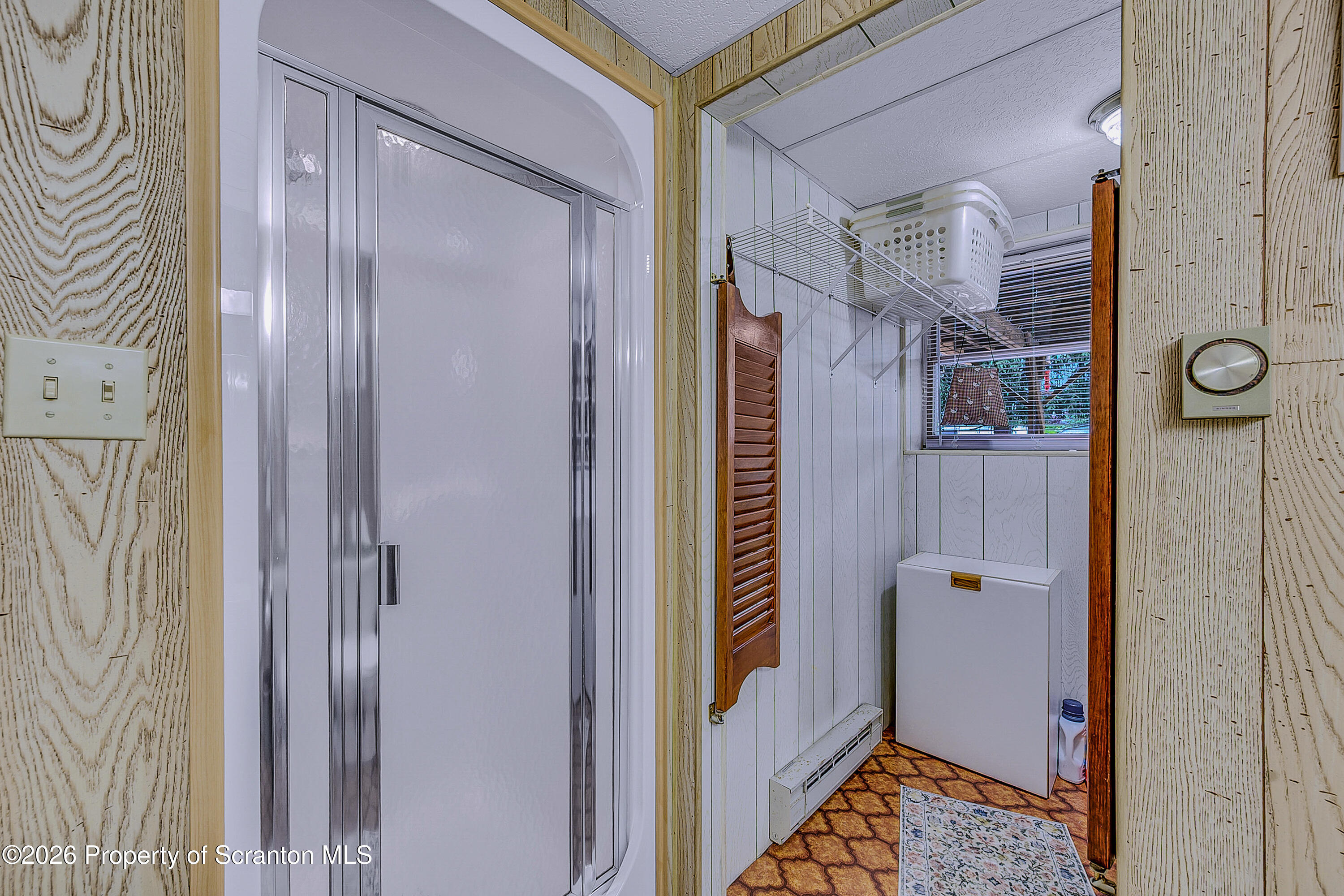 1735 Bulwer Street Scranton, PA 18504 - Photo 47 of 49 3/4 Bathroom