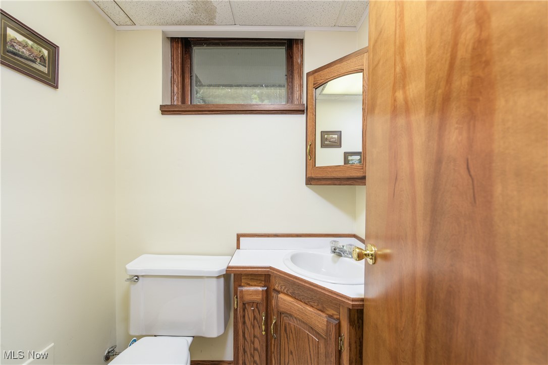 4712 Hillside Road Independence, OH 44131 - Photo 33 of 47 Bathroom with vanity and a drop ceiling