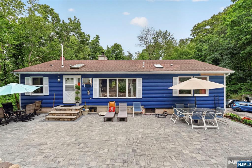 102 Meadow Road Newton, NJ 07860 - Photo 7 of 46 Gallery Image 7