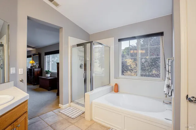 $1,389,000 | 246 Edinburgh Lane, Petaluma, CA 94952