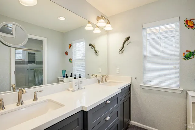 $1,389,000 | 246 Edinburgh Lane, Petaluma, CA 94952