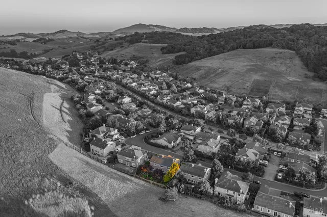 $1,389,000 | 246 Edinburgh Lane, Petaluma, CA 94952