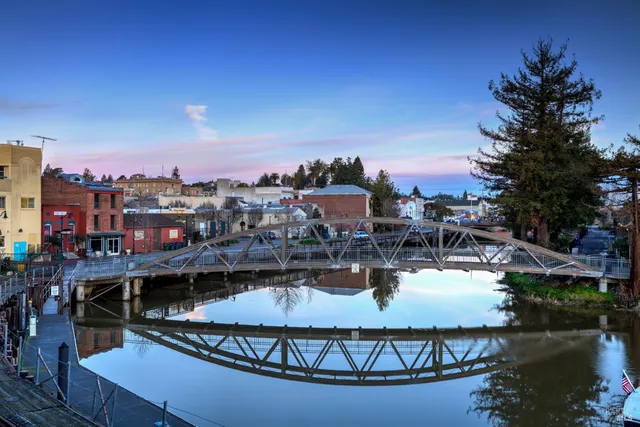 $1,389,000 | 246 Edinburgh Lane, Petaluma, CA 94952