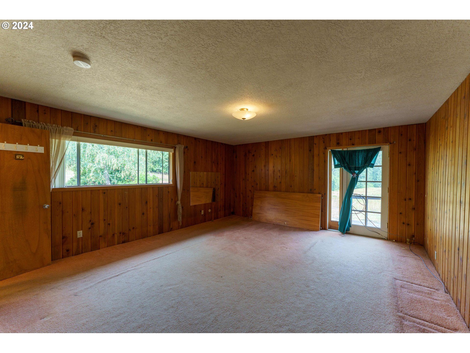 15723 South Thayer Road Oregon City, OR 97045 - Photo 8 of 47 Gallery Image 8