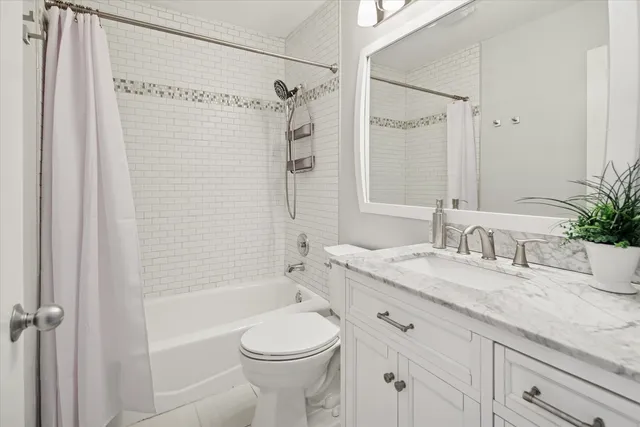 $950,000 | 2743 North Wolcott Avenue, Unit 37, Chicago, IL 60614