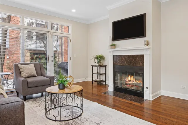 $950,000 | 2743 North Wolcott Avenue, Unit 37, Chicago, IL 60614