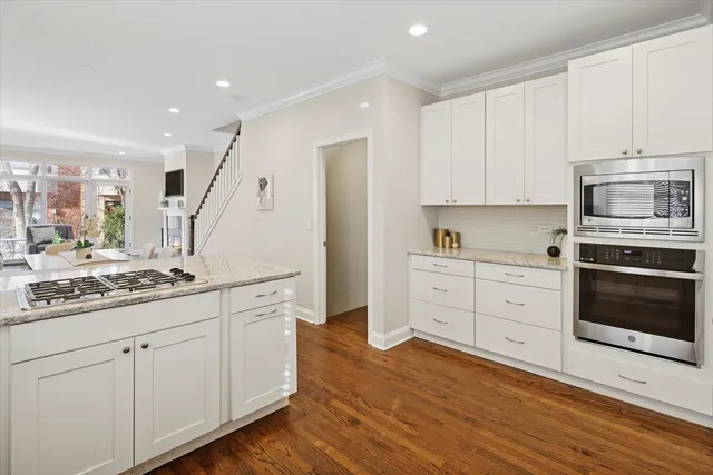 $950,000 | 2743 North Wolcott Avenue, Unit 37, Chicago, IL 60614