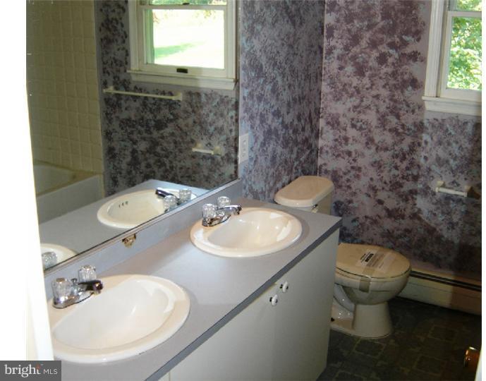 174 Paschall Mill Road West Grove, PA 19390 - Photo 15 of 24 Bathroom