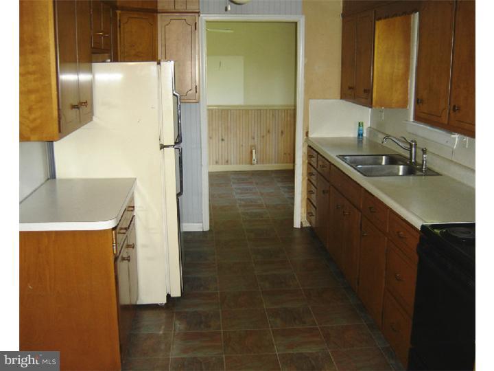 174 Paschall Mill Road West Grove, PA 19390 - Photo 7 of 24 Kitchen