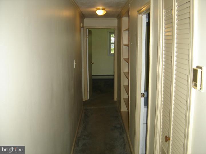 174 Paschall Mill Road West Grove, PA 19390 - Photo 10 of 24 Hallway