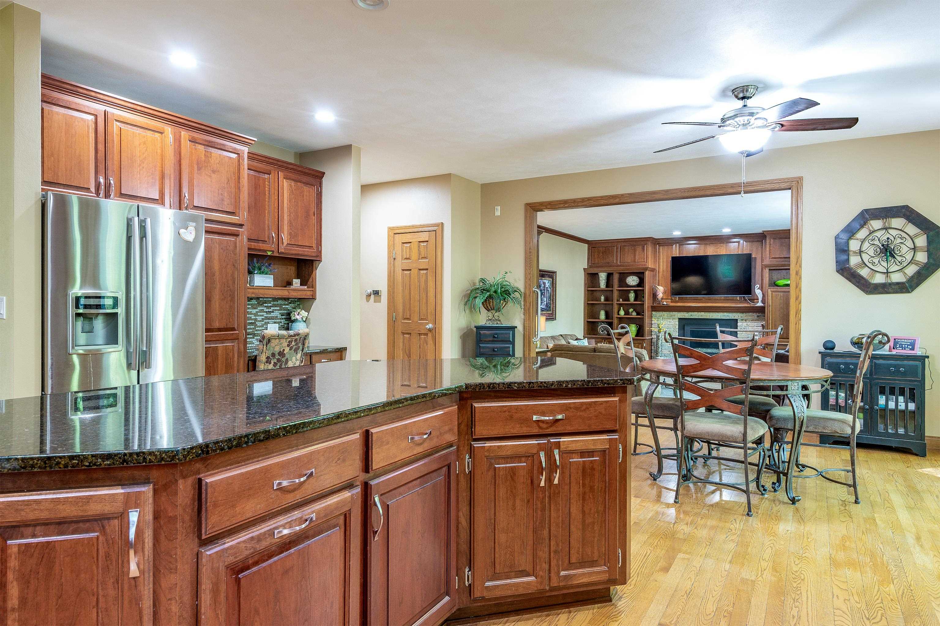 1501 South Weimar Street Appleton, WI 54915 - Photo 10 of 83