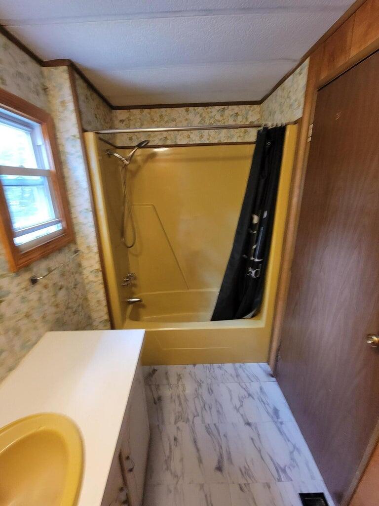 1295 Main Street Jay, ME 04239 - Photo 14 of 16 Inside 13