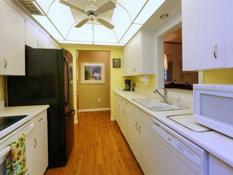 112 Hammock Road Anna Maria, FL 34216 - Photo 8 of 22 Kitchen