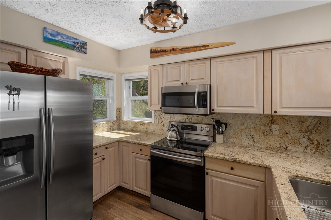 510 Elderberry Ridge Road, Unit F201 Beech Mountain, NC 28604 - Photo 12 of 25