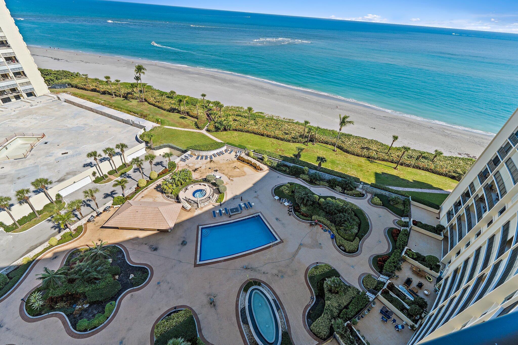 300 Ocean Trail Way, Unit 1406 Jupiter, FL 33477 - Photo 41 of 42 a view of an outdoor space