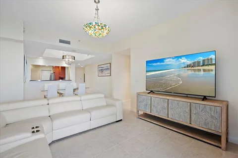 $2,950,000 | 801 South Olive Avenue, Unit 601, West Palm Beach, FL 33401