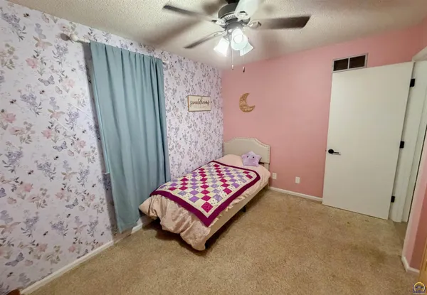 $189,900 | 106 Pine Street, Americus, KS 66835