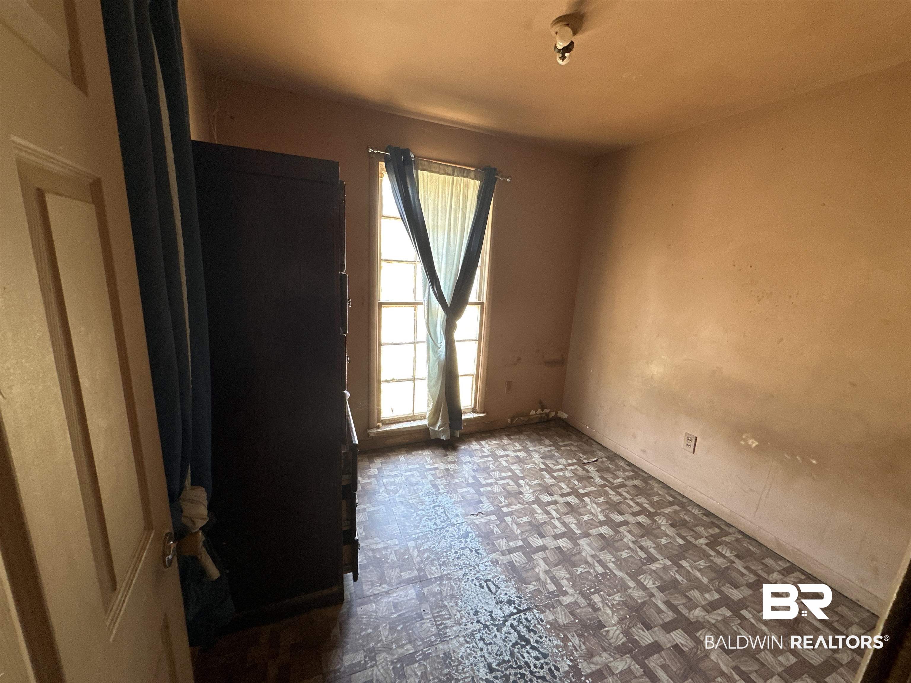 58 Chieftain Way Mobile, AL 36611 - Photo 3 of 12 View of empty room