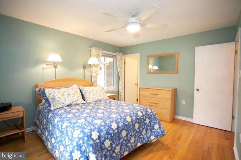 11510 Drop Forge Lane Reston, VA 20191 - Photo 2 of 24 Master Bedroom