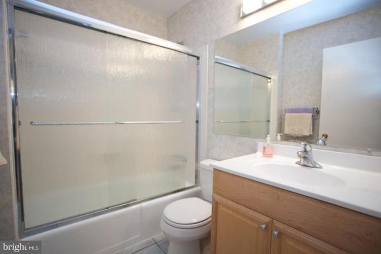 11510 Drop Forge Lane Reston, VA 20191 - Photo 10 of 24 Master Bath