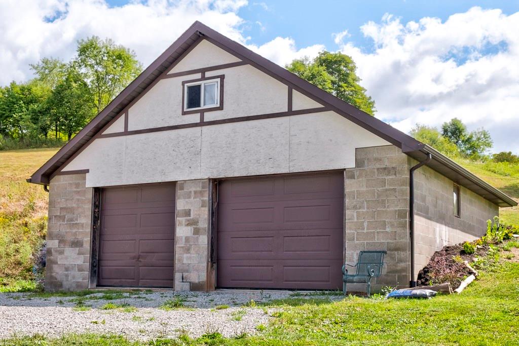 60 Fairmount Church Road West Finley, PA 15377 - Photo 6 of 25