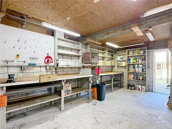 $325,000 | 1071 Schooner Lane, Moore Haven, FL 33471