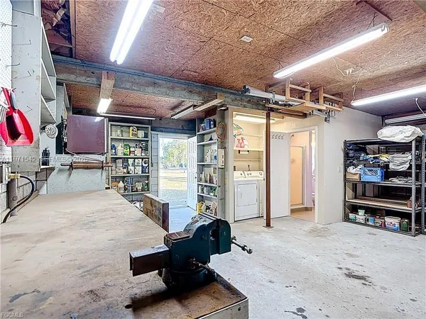 $325,000 | 1071 Schooner Lane, Moore Haven, FL 33471