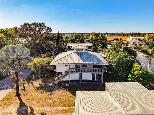 $325,000 | 1071 Schooner Lane, Moore Haven, FL 33471